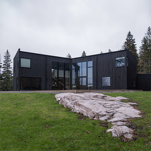 Arkitektritad Villa i Lerum